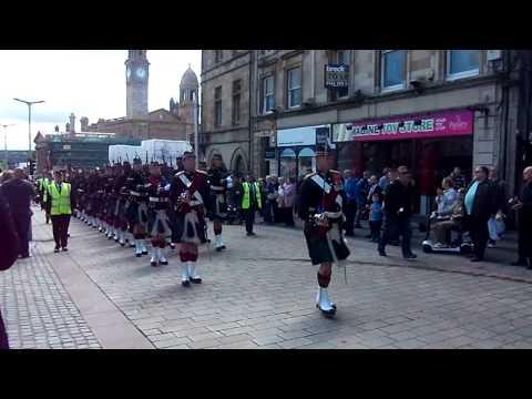 Argyll And Sutherland Highlanders (5 Scots) Marching Through Paisley June 2013