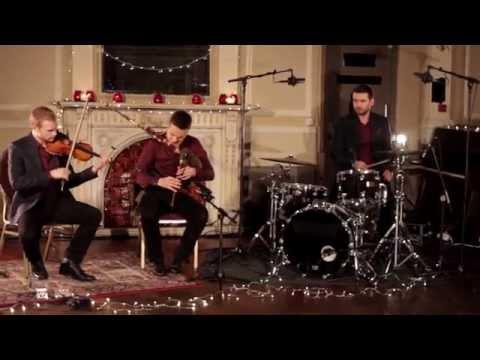 Drams Ceilidh Band - Strip The Willow