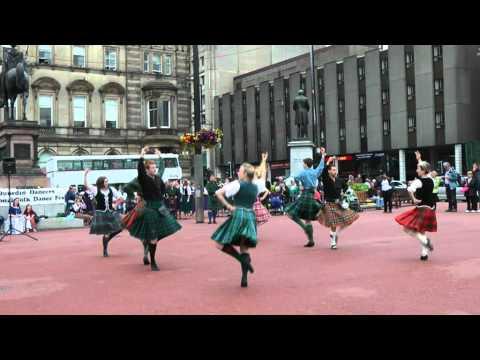 Scottish Folk Dance: Strathspey & Tulloch