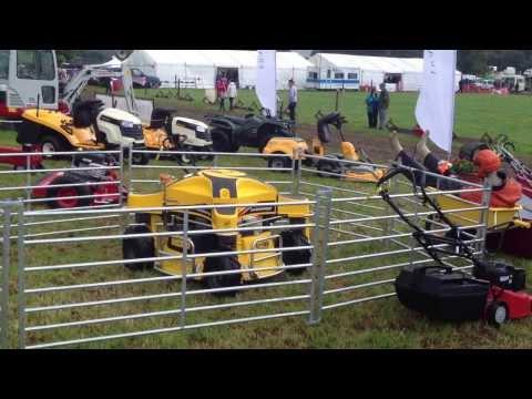 Demonstating A Ransomes Spider At The Drymen Show 2013