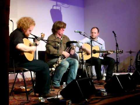 Fred Morrison Trio, Mid Yell, Shetland Folk Festival 2011.MOV