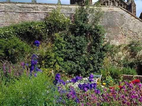 The National Trust For Scotland Walks - Priorwood Garden