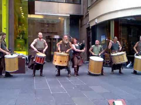 The Gael By Clanadonia - Scottish Drummers & Bagpipers In Glasgow